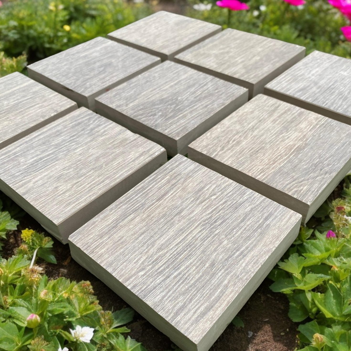 Koru Beech 100x100x20mm Outdoor Porcelain Paving (25 pieces set)